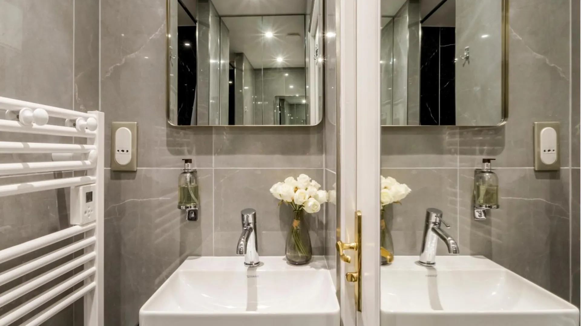 Merveil - Luxury Suite -Champselysees- Florentin I Paříž