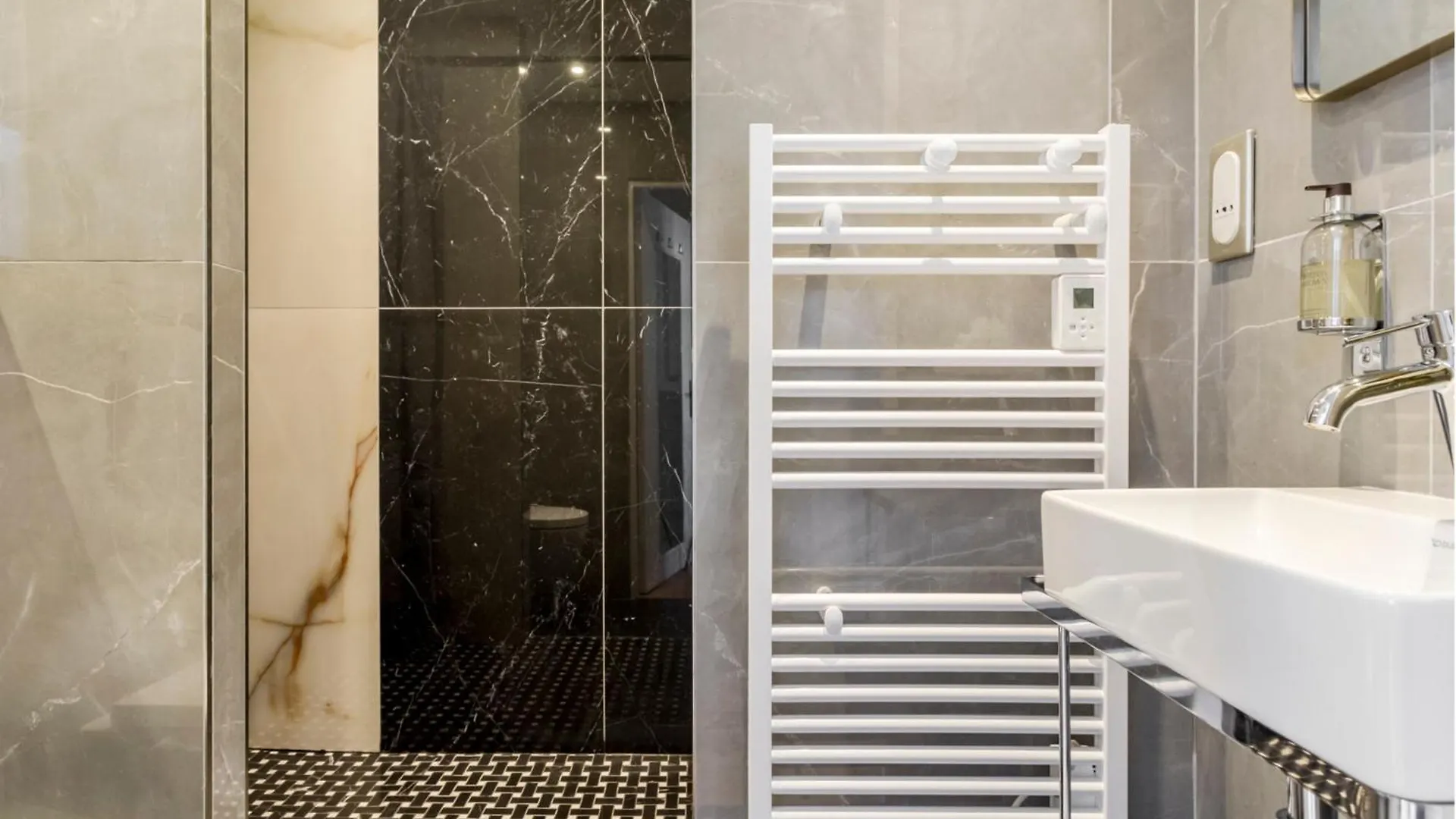 Merveil - Luxury Suite -Champselysees- Florentin I Paříž Apartmán